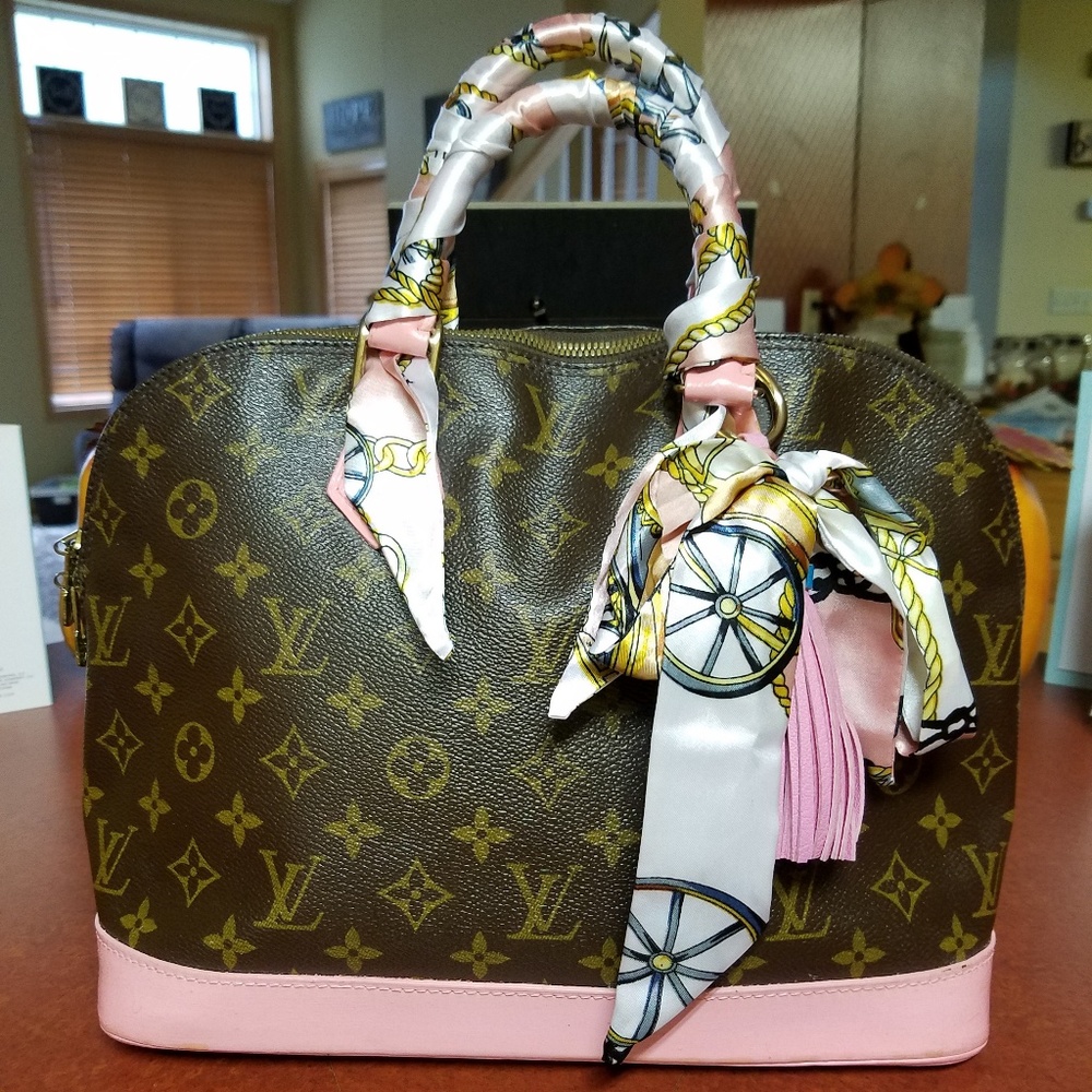 100% Authentic Louis Vuitton Alma PM Petal Pink